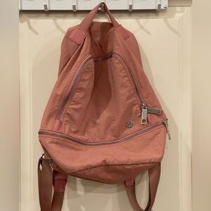 Lululemon Backpack – Dusty Rose / Mauve